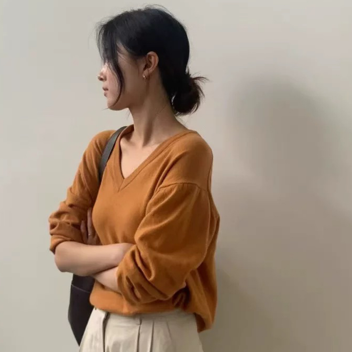 韩国东大门gallery秋新款V领羊毛套头宽松百搭针织衫