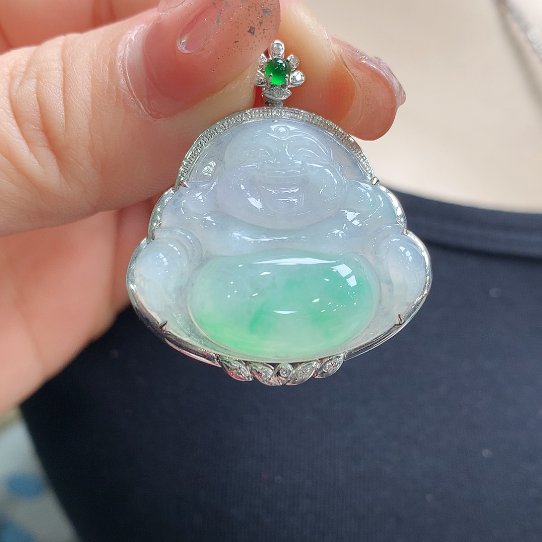 翡翠颈饰18K金镶嵌佛公