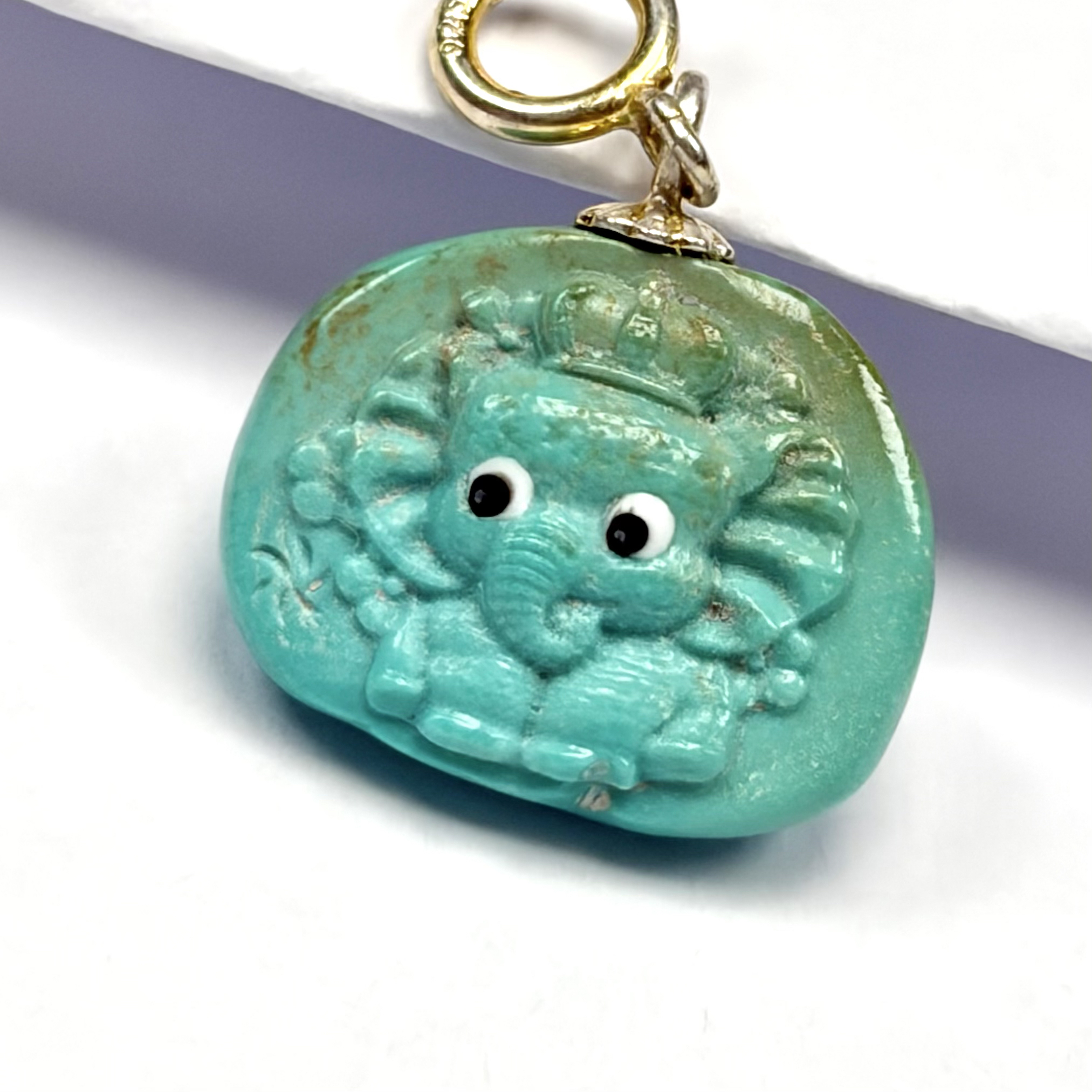 【无优化绿松石配饰】高瓷巧色象神牌子吊坠侧挂 宽13厚4高11mm