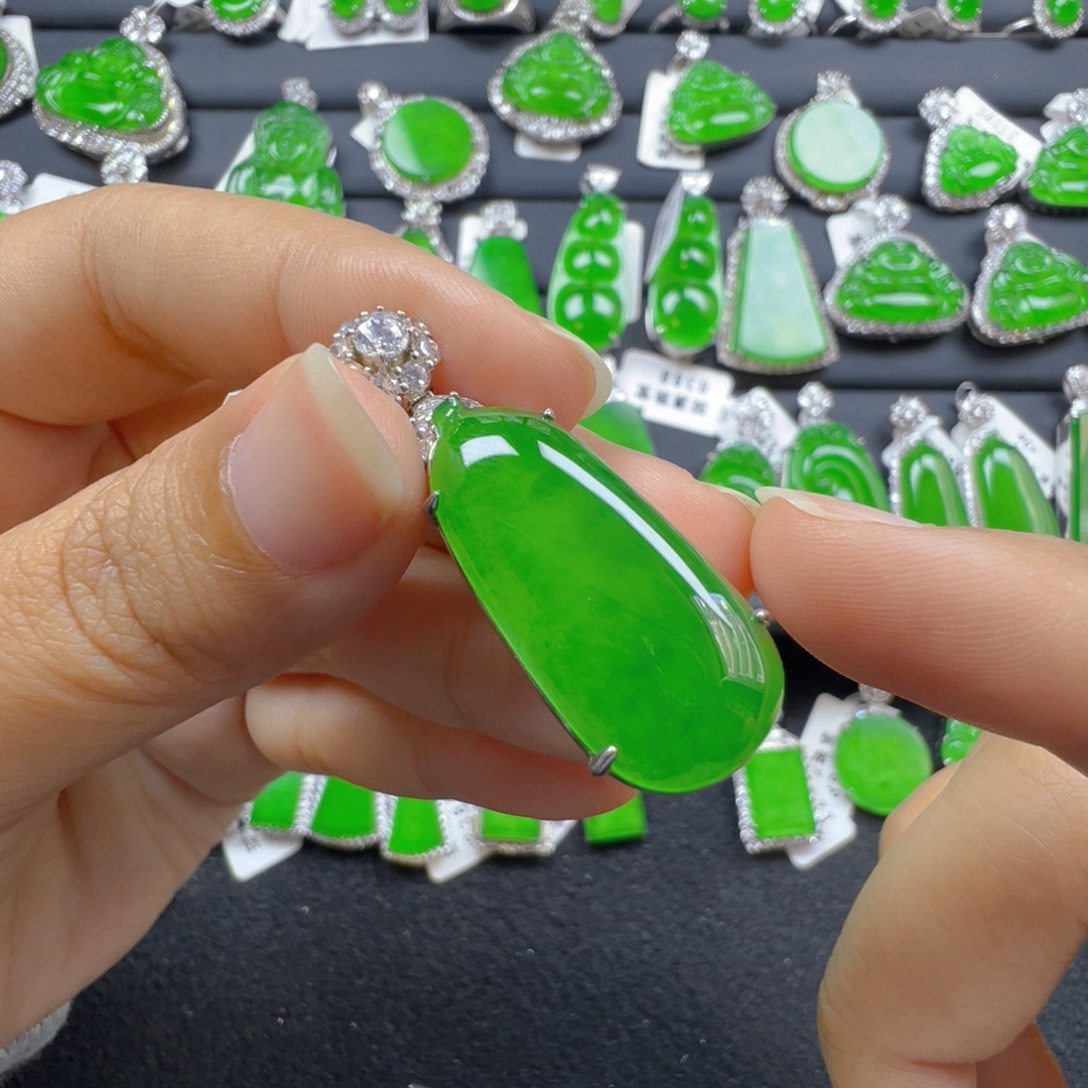 翡翠银S925镶嵌颈饰