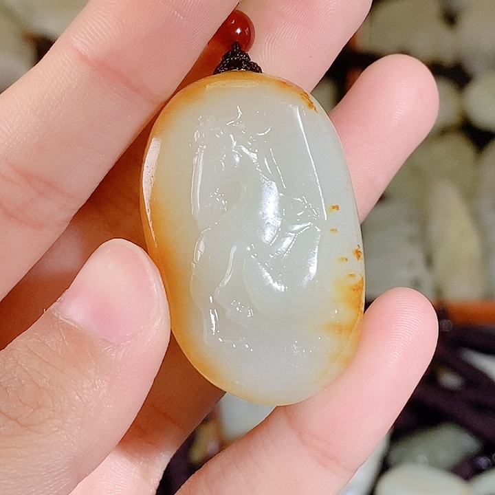 和田玉未镶嵌颈饰