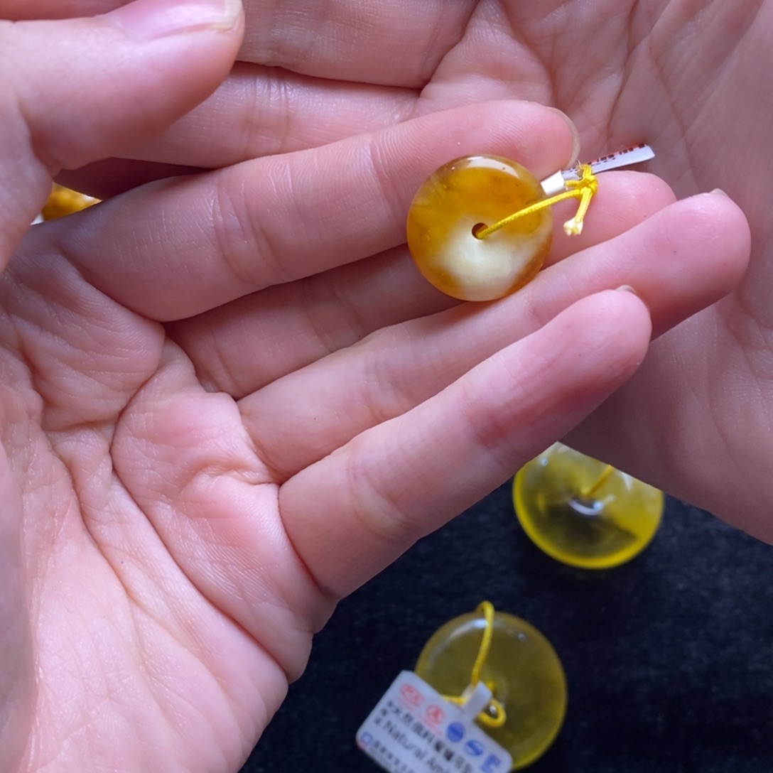 琥珀未镶嵌裸石蜜蜡