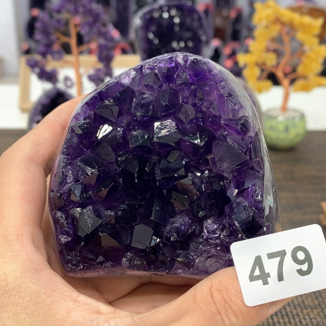紫晶未镶嵌大型摆件（非配饰）