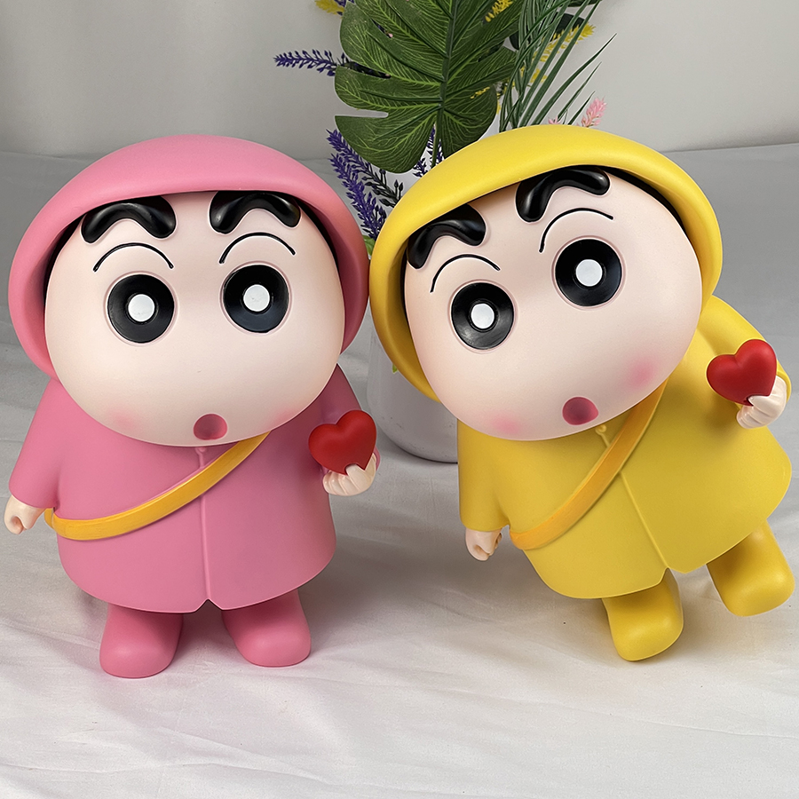 （送伞+小白）35cm大号蜡笔小新手办搪胶雨衣造型网红公仔桌面摆件
