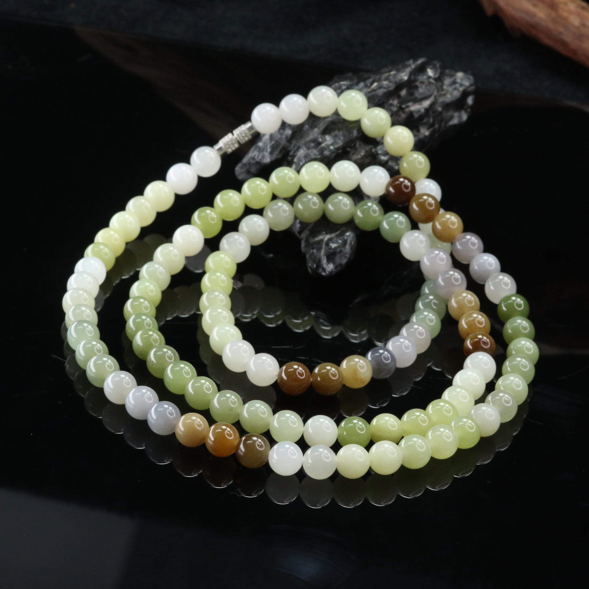 12和田玉多宝项链/402169上海嘉禾拍卖