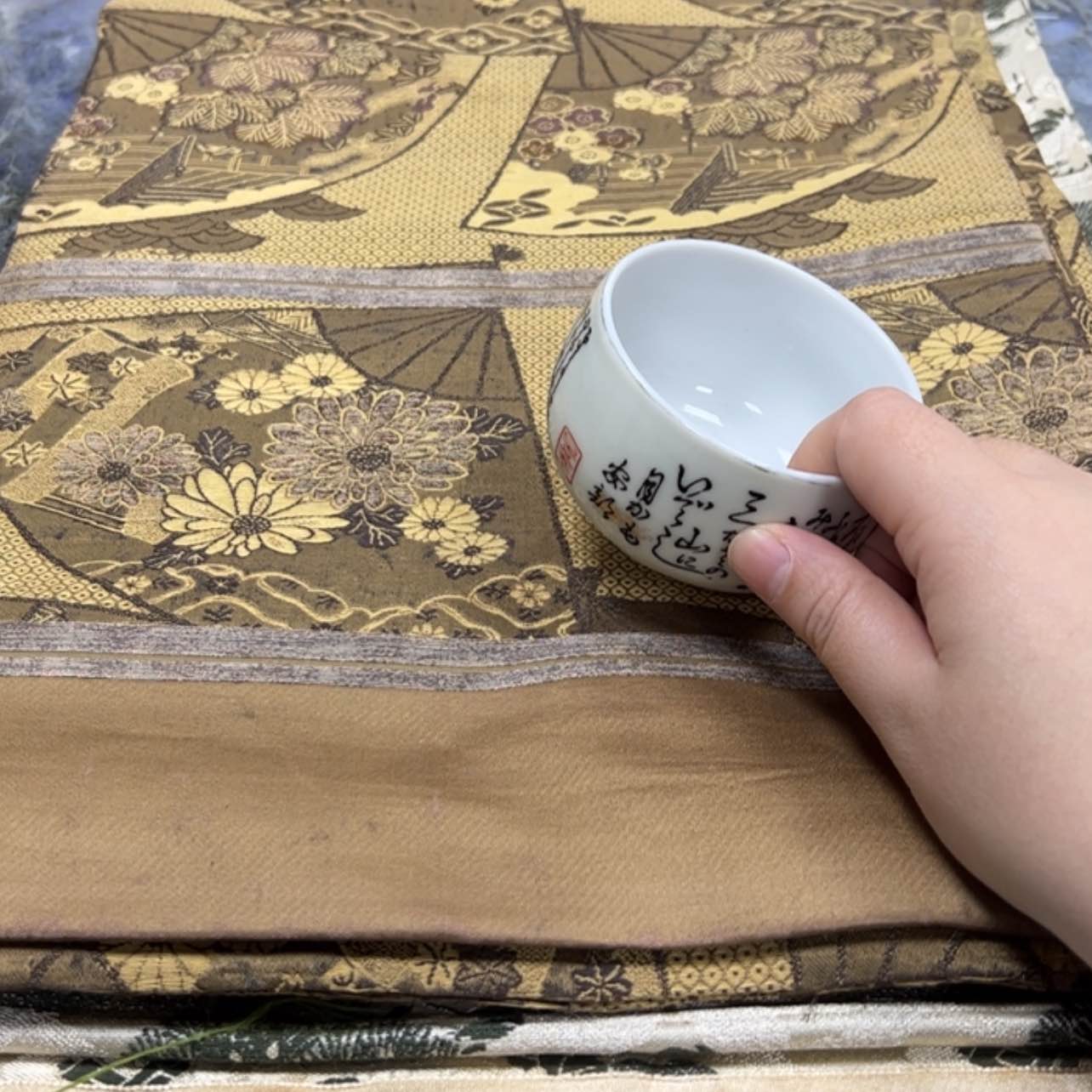 【闪购商品】q****?陶瓷马克杯带盖勺