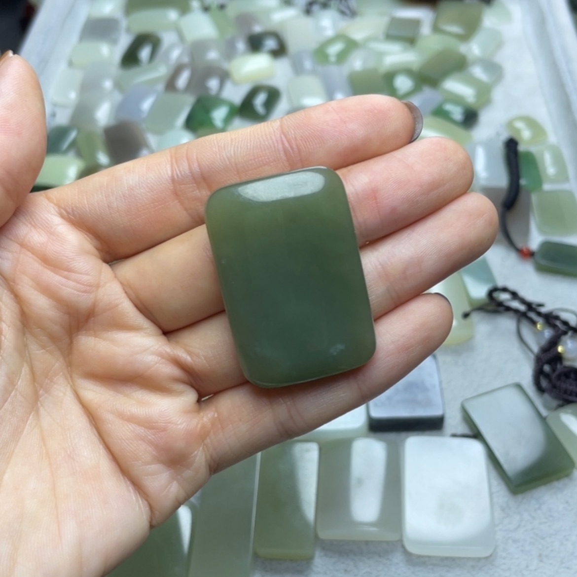 【闪购商品】颈饰未镶嵌和田玉