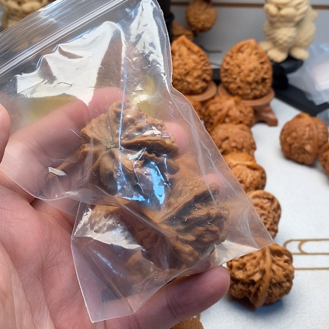 资***迷文玩核桃把件全品三棱
