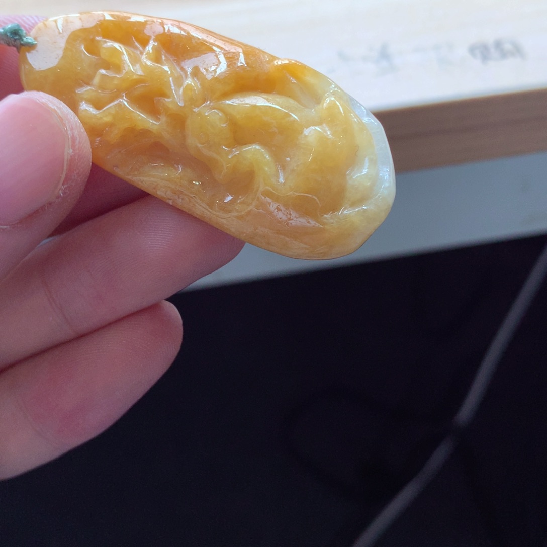 翡翠颈饰未镶嵌吊坠