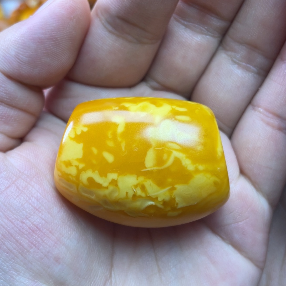 琥珀未镶嵌吊坠(不含链)