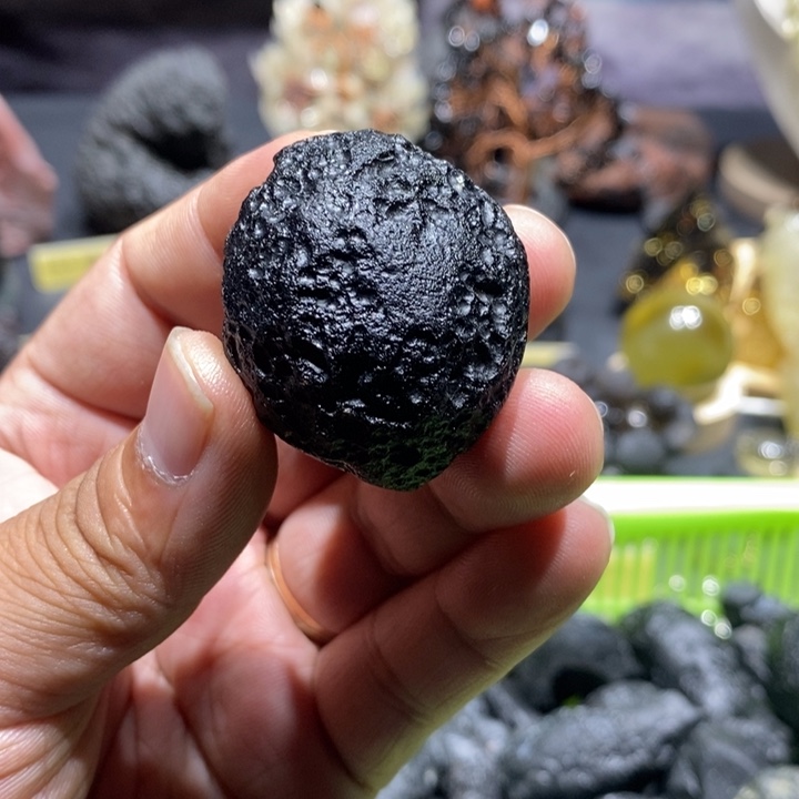 谈***龟非金属雷公墨玻璃陨