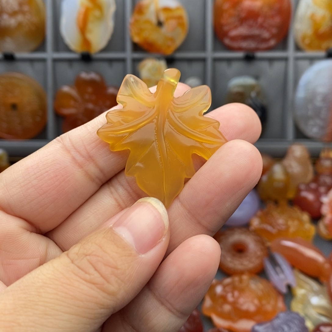 玛瑙/玉髓未镶嵌颈饰