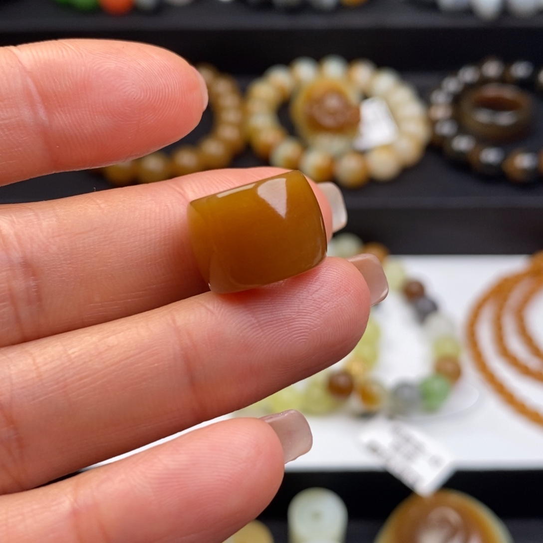 和田玉未镶嵌手串