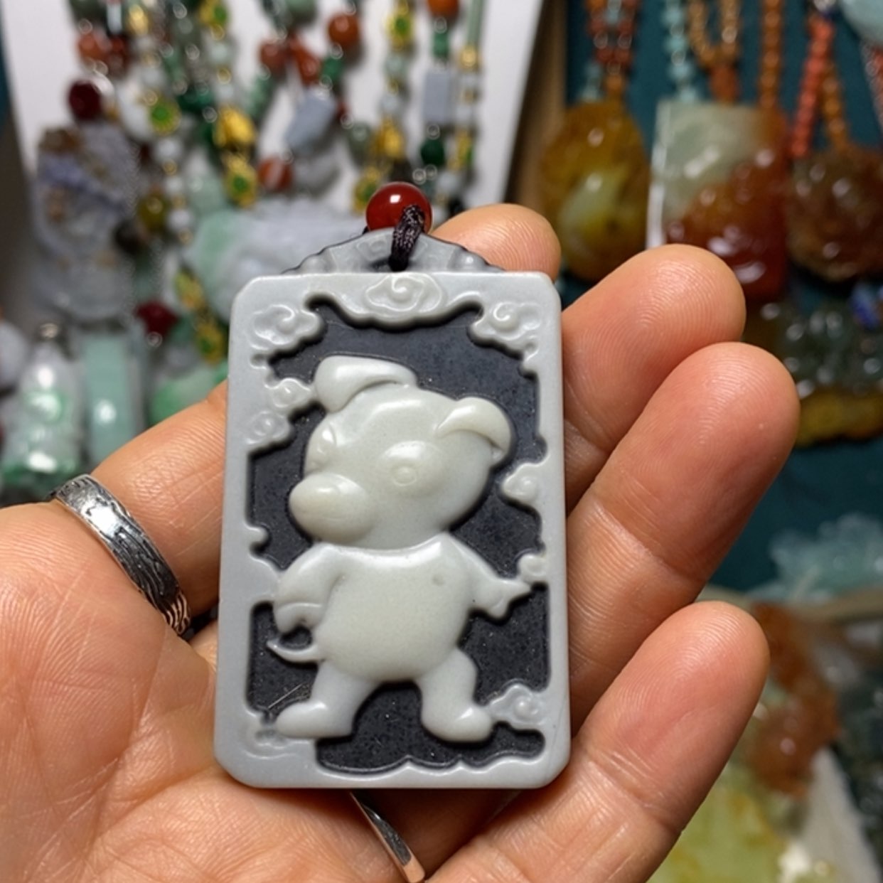 【闪购商品】翡翠吊坠(赠链)未镶嵌