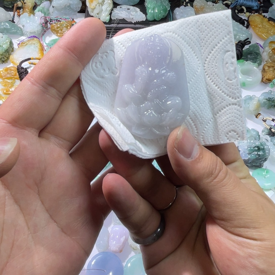 翡翠颈饰未镶嵌天然