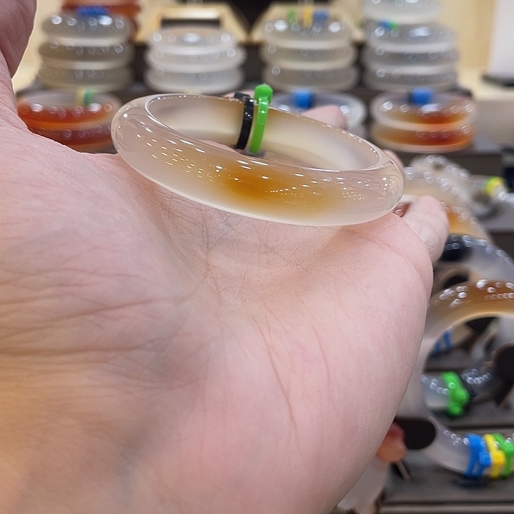 玛瑙/玉髓未镶嵌手镯3