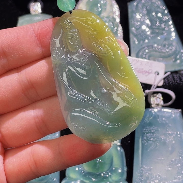 翡翠颈饰未镶嵌68，