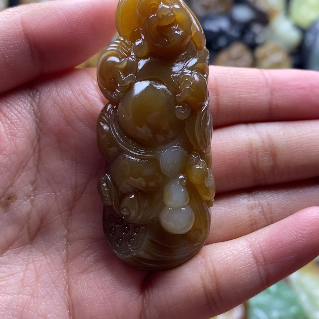 吊坠(不含链)未镶嵌和田玉（糖玉）