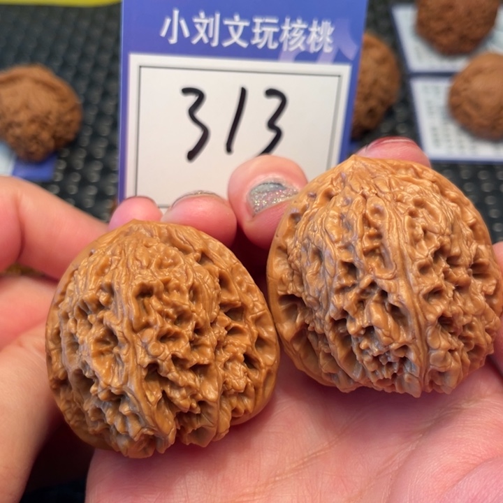 桃核把件ە****▝40南疆石313。。。