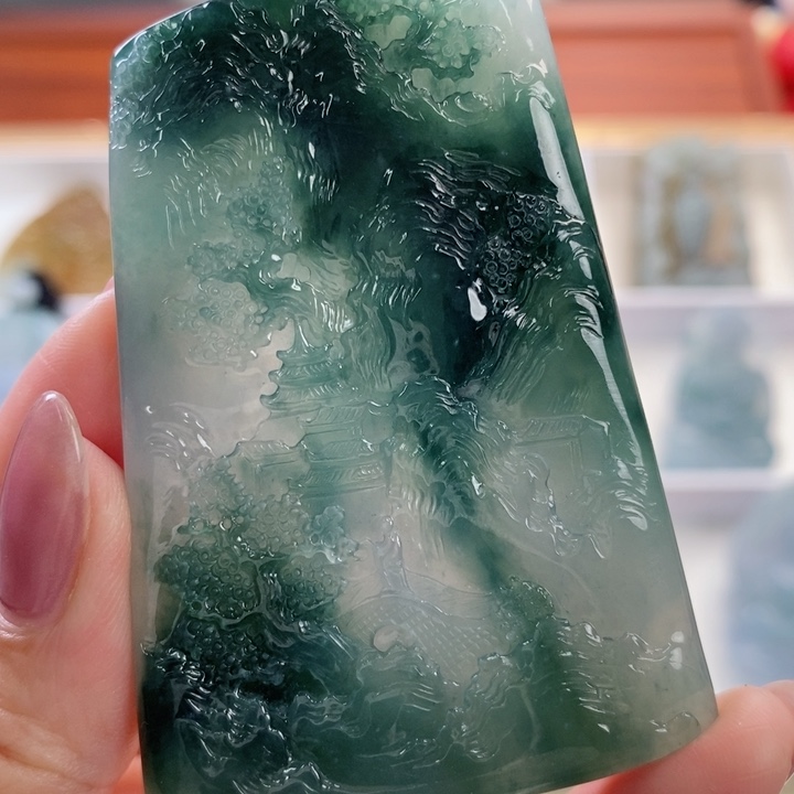 颈饰未镶嵌翡翠翡翠