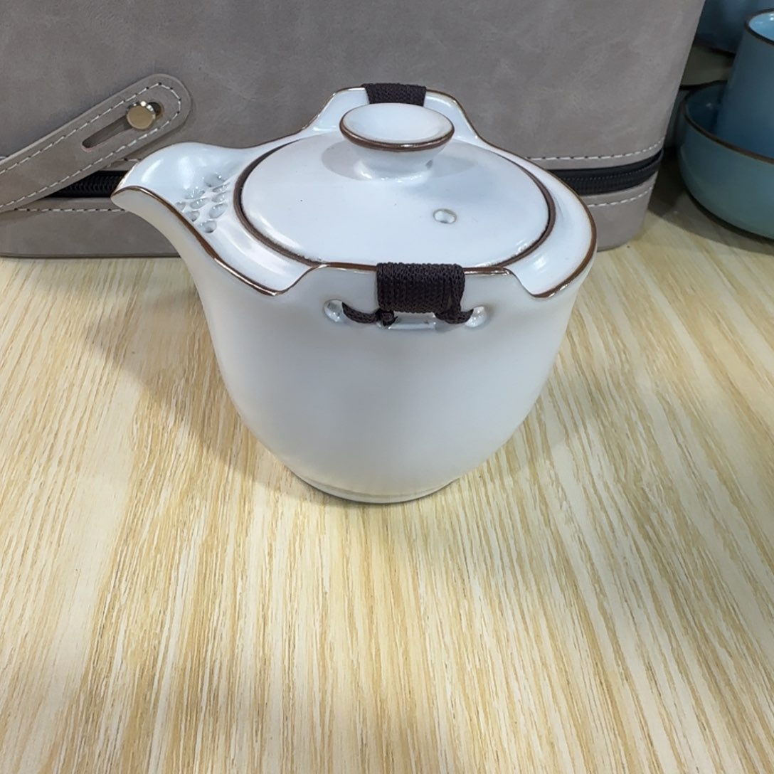 瓷片开播浮力，闭眼入，小微瑕！