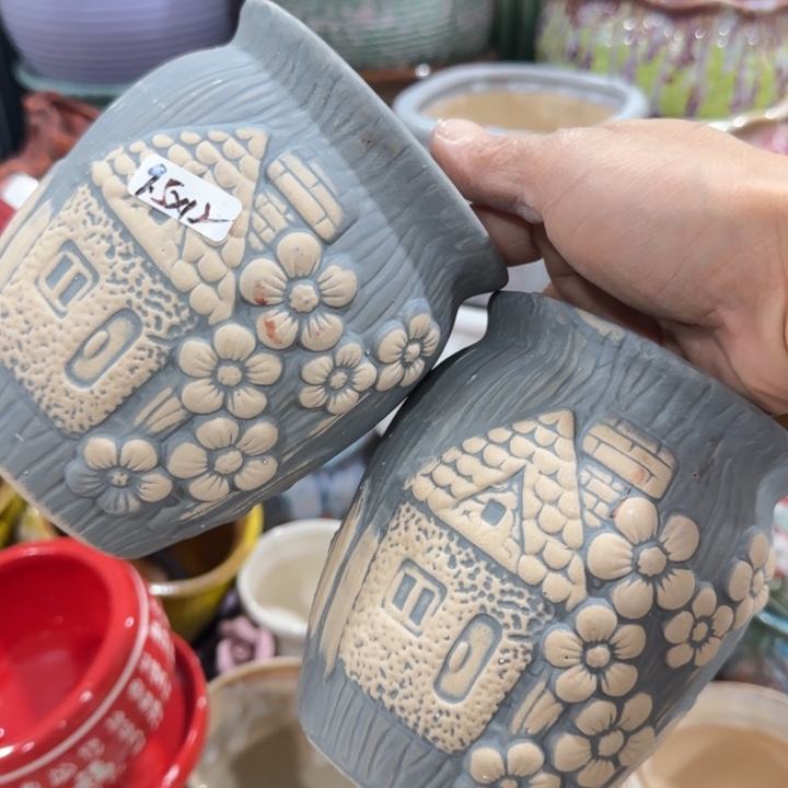 凑9块包邮，有孔，陶瓷花盆