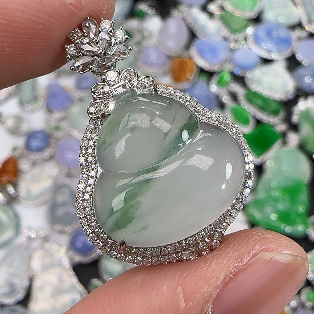 翡翠颈饰18K金镶嵌天然翡翠