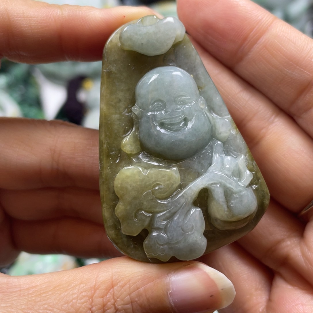 翡翠未镶嵌颈饰牌子