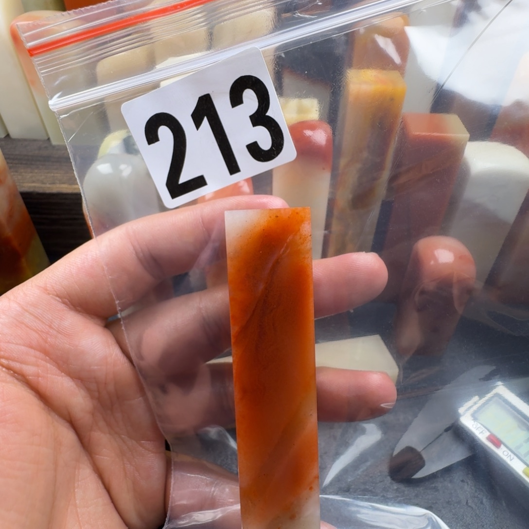 星****老挝石hhnnnnnnnnnn