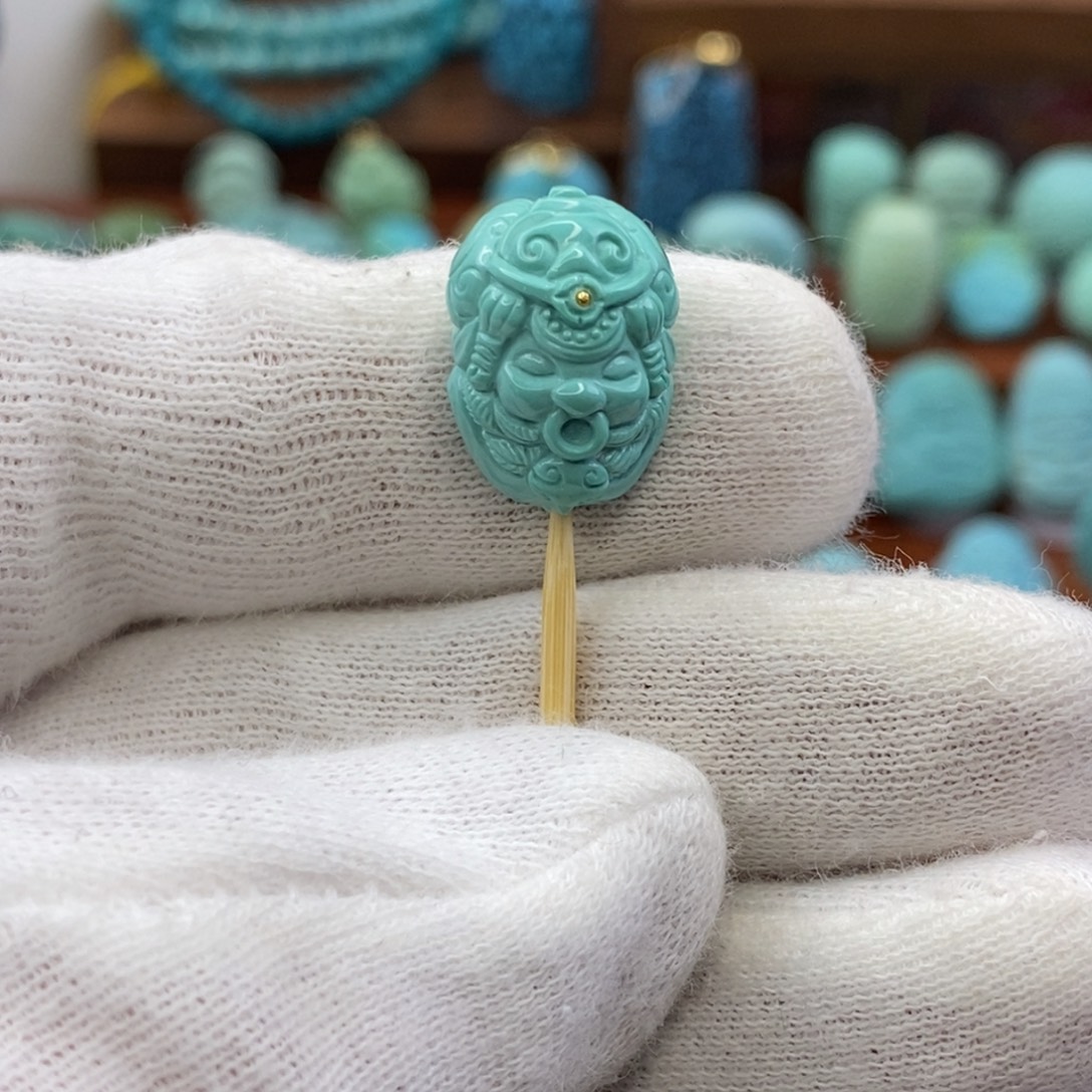 绿松石未镶嵌珠宝奇石