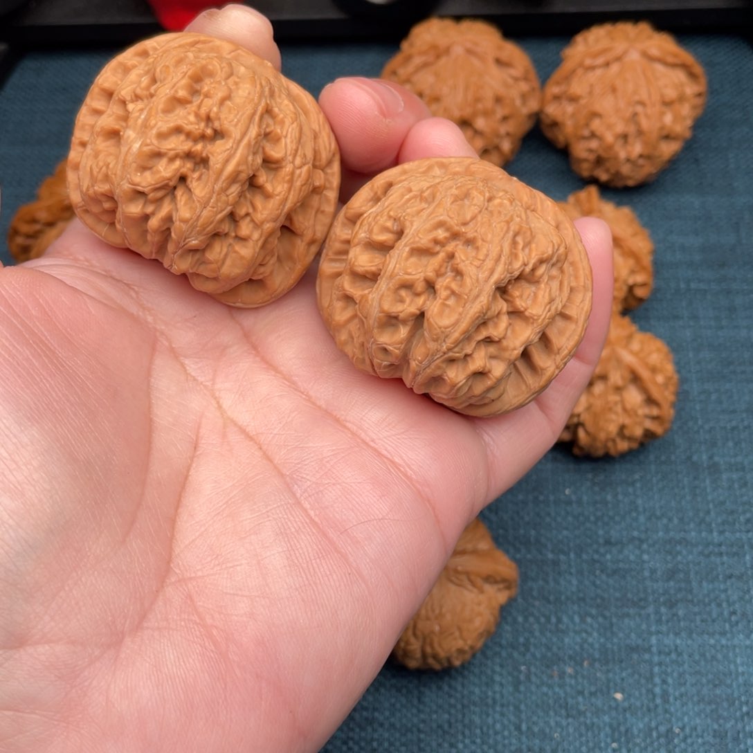 文玩核桃把件全品球筋45