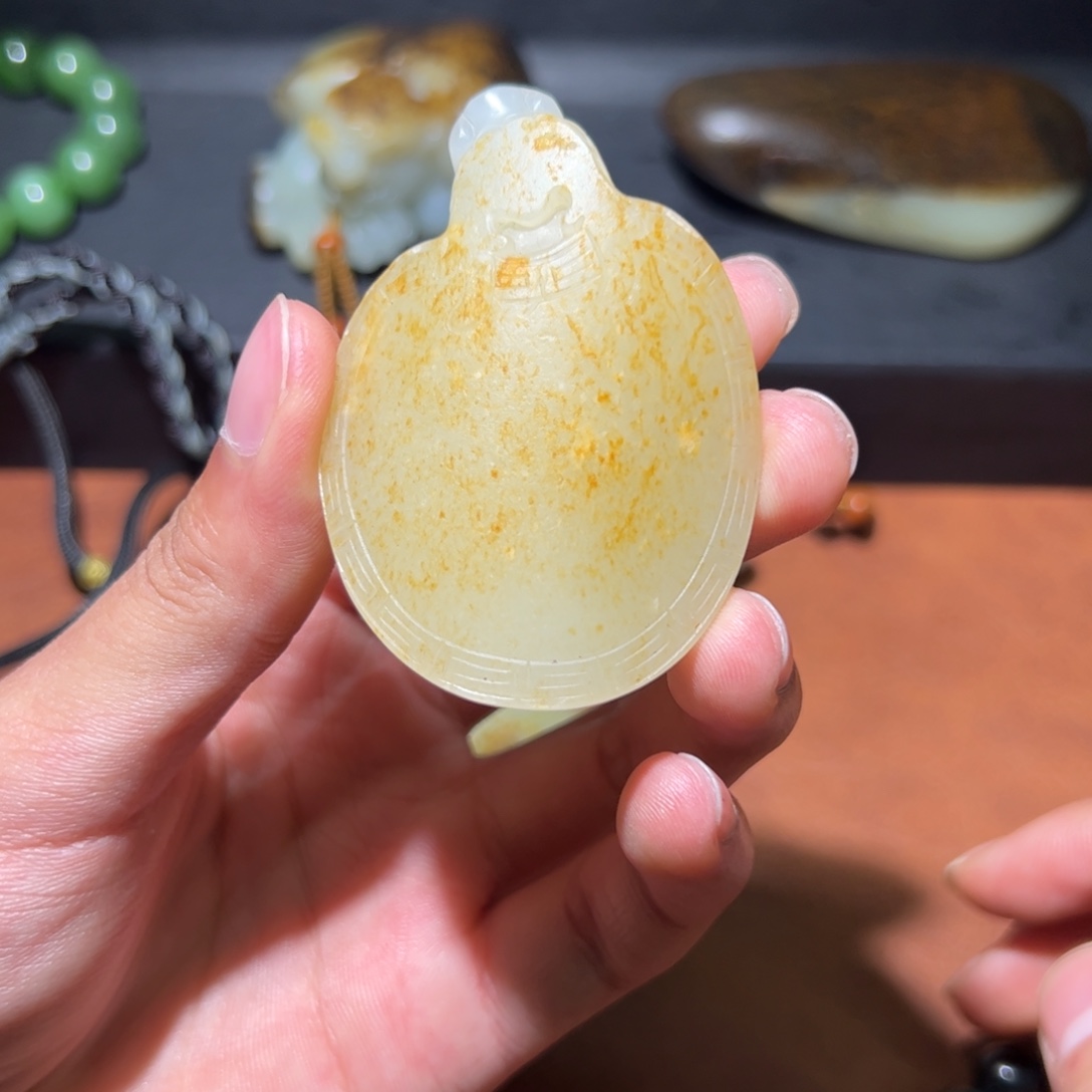 和田玉未镶嵌挂件