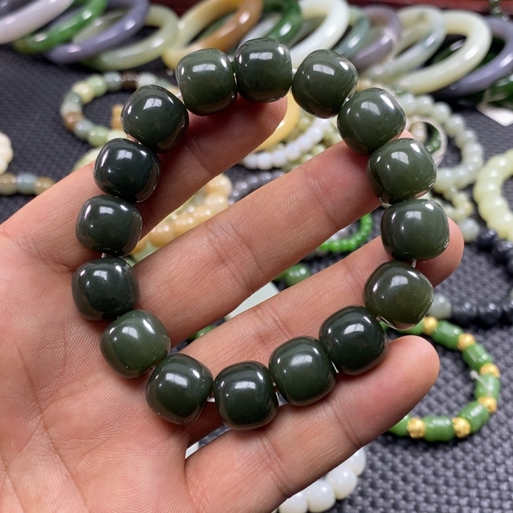 和田玉未镶嵌手链