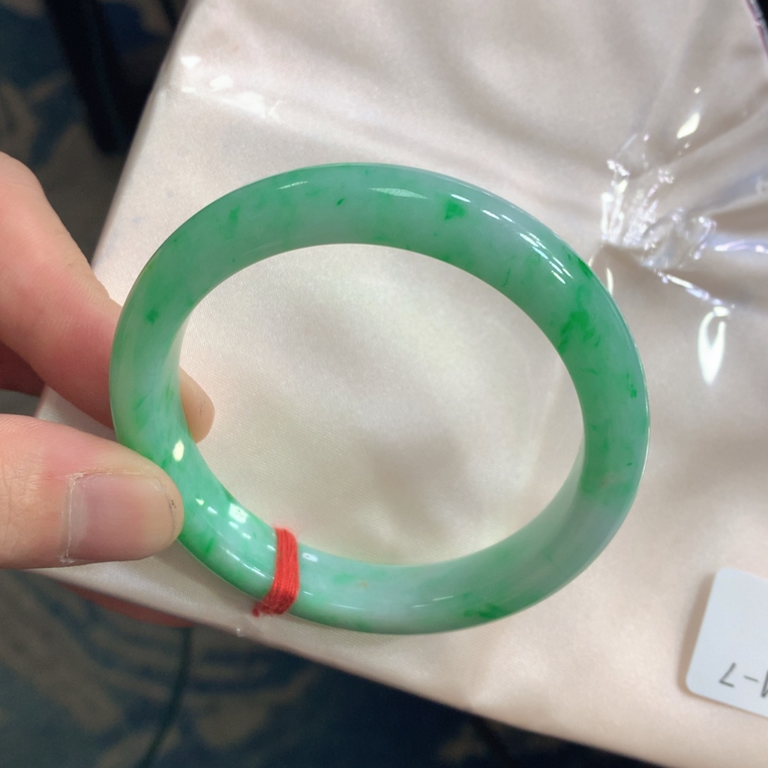 翡翠未镶嵌手镯翡翠