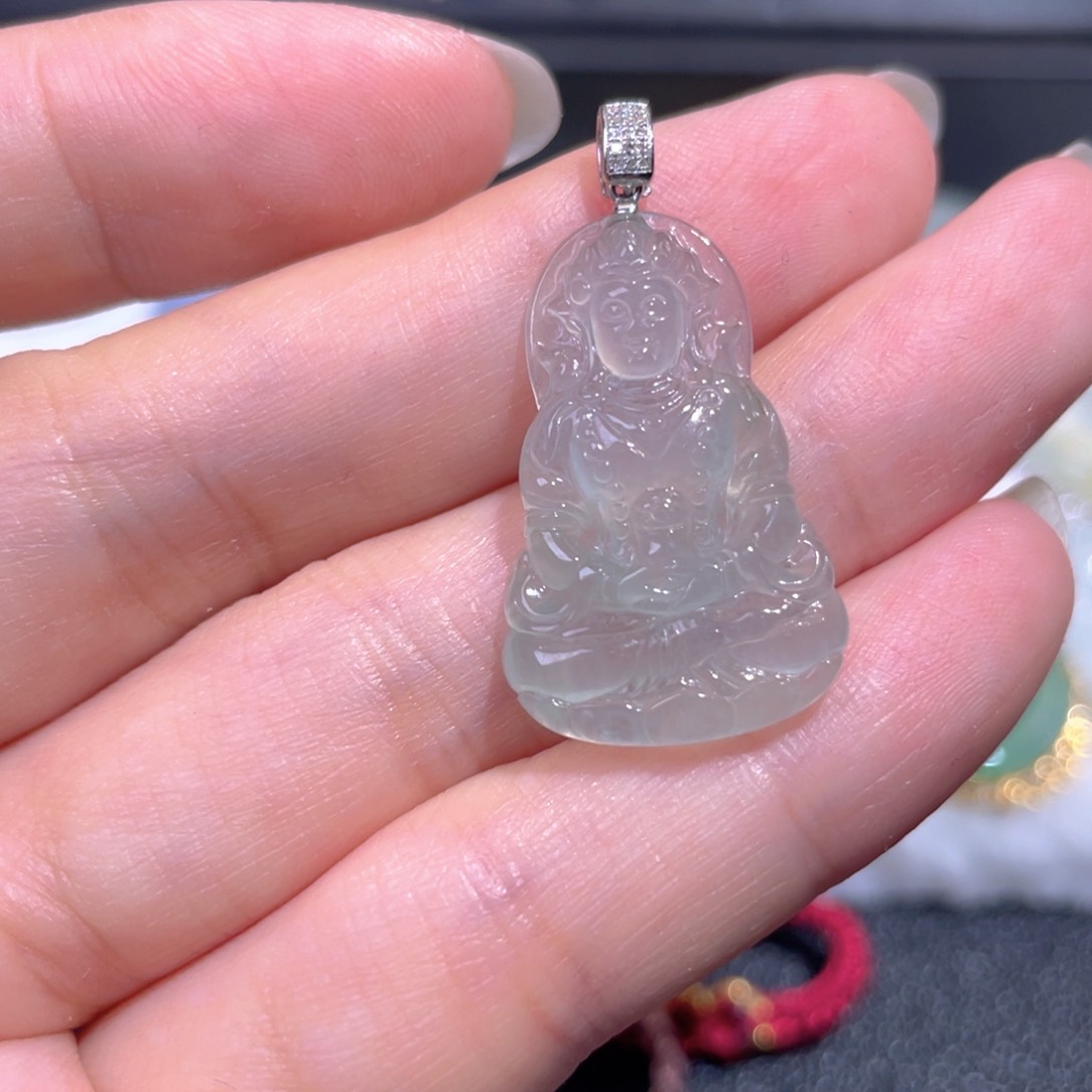 颈饰18K金镶嵌翡翠翡翠