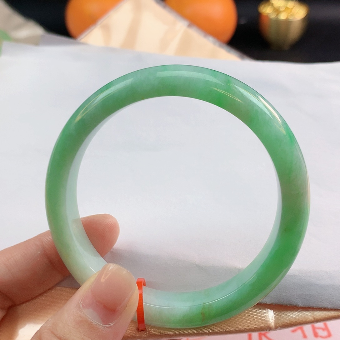 翡翠手镯未镶嵌58圈0787