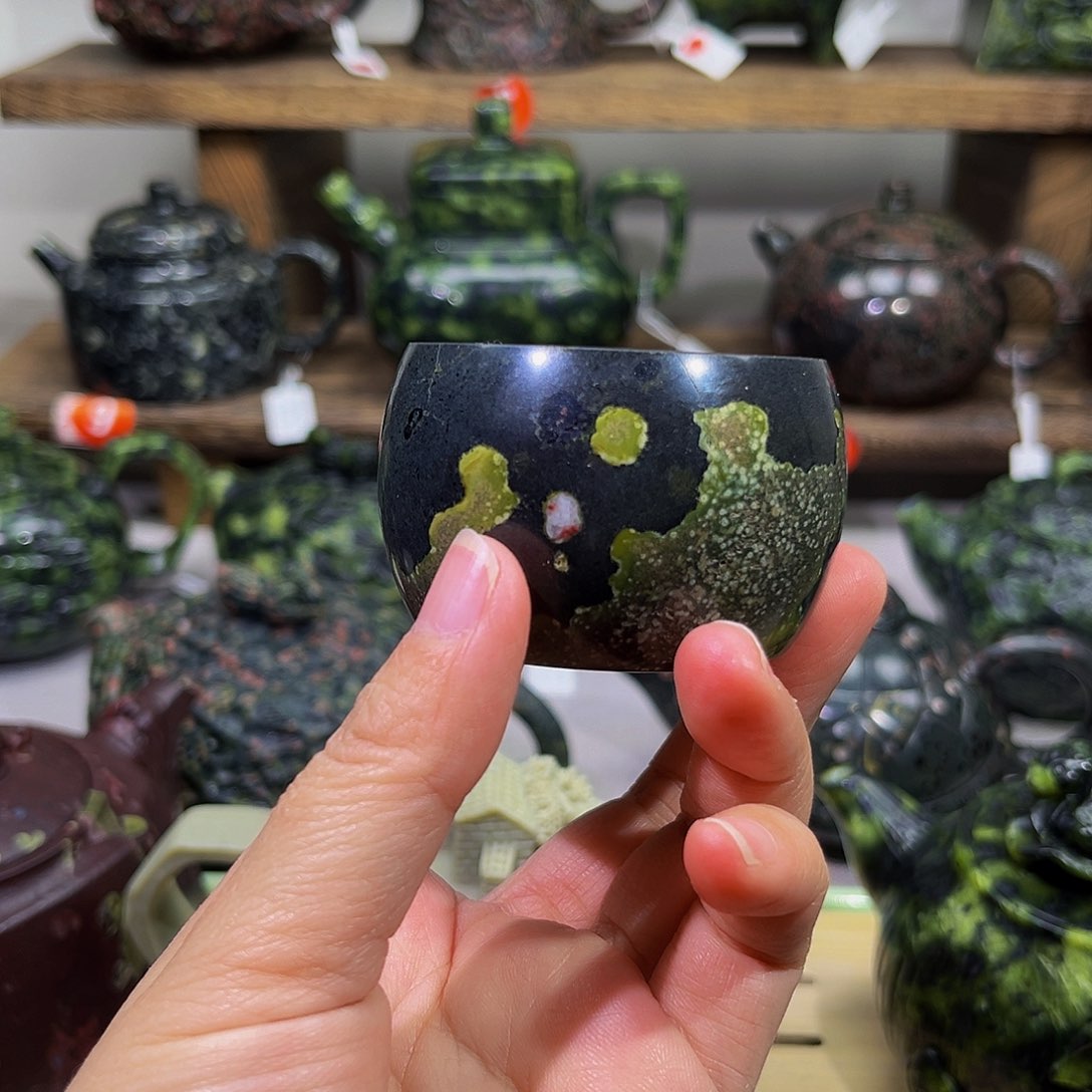 广****呱石材梅花玉安山玉有裂