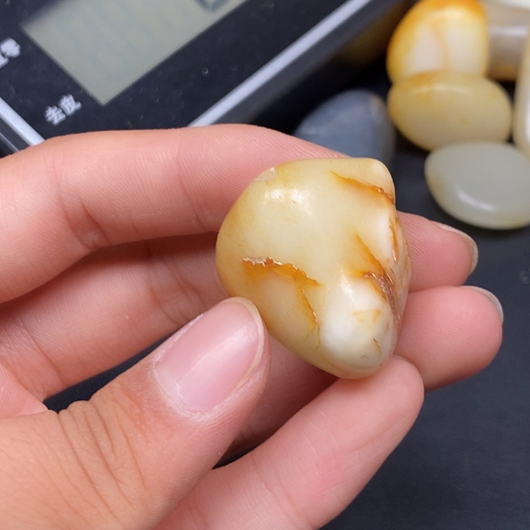 和田玉（糖玉）未镶嵌挂件