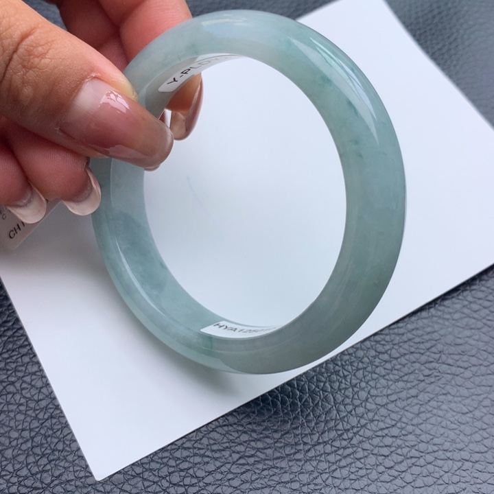 翡翠手镯未镶嵌天然翡翠手镯