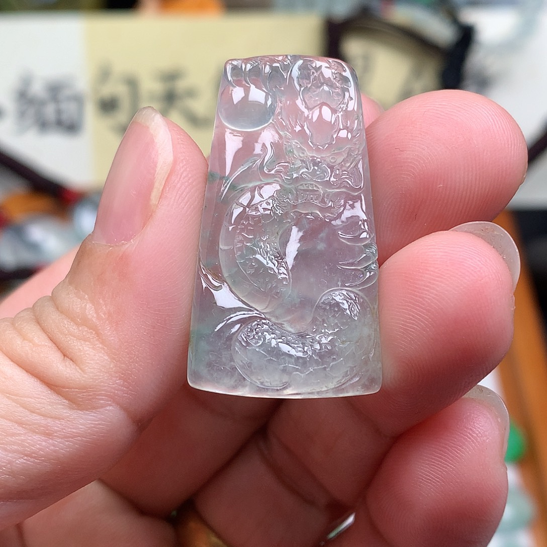 翡翠裸石缅甸天然A货翡翠冰种龙牌