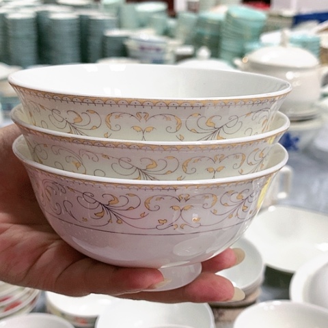 瓷米饭碗三个…………