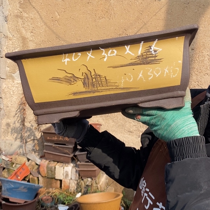 红陶紫砂艺术学院的学生