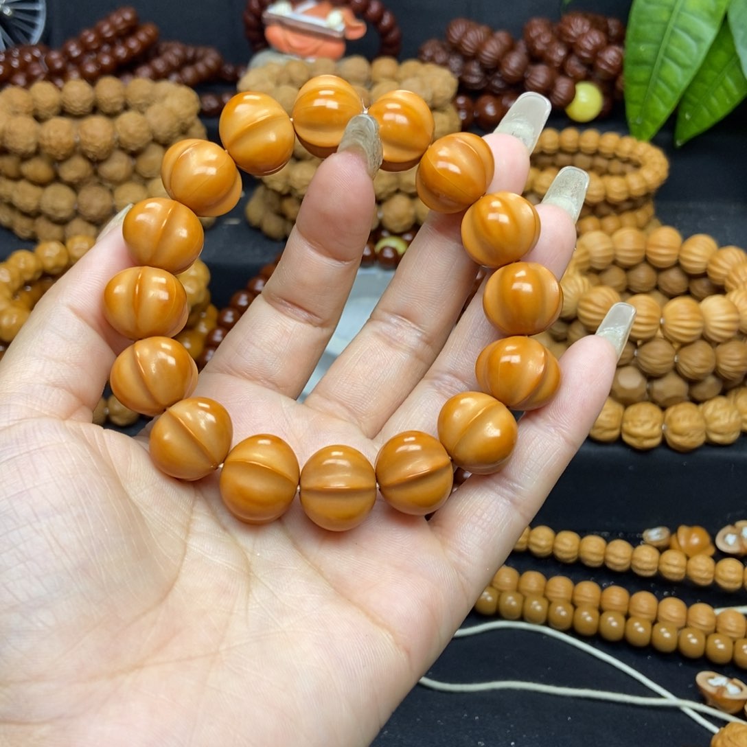 猴头核桃手串会***?鲨鱼手串