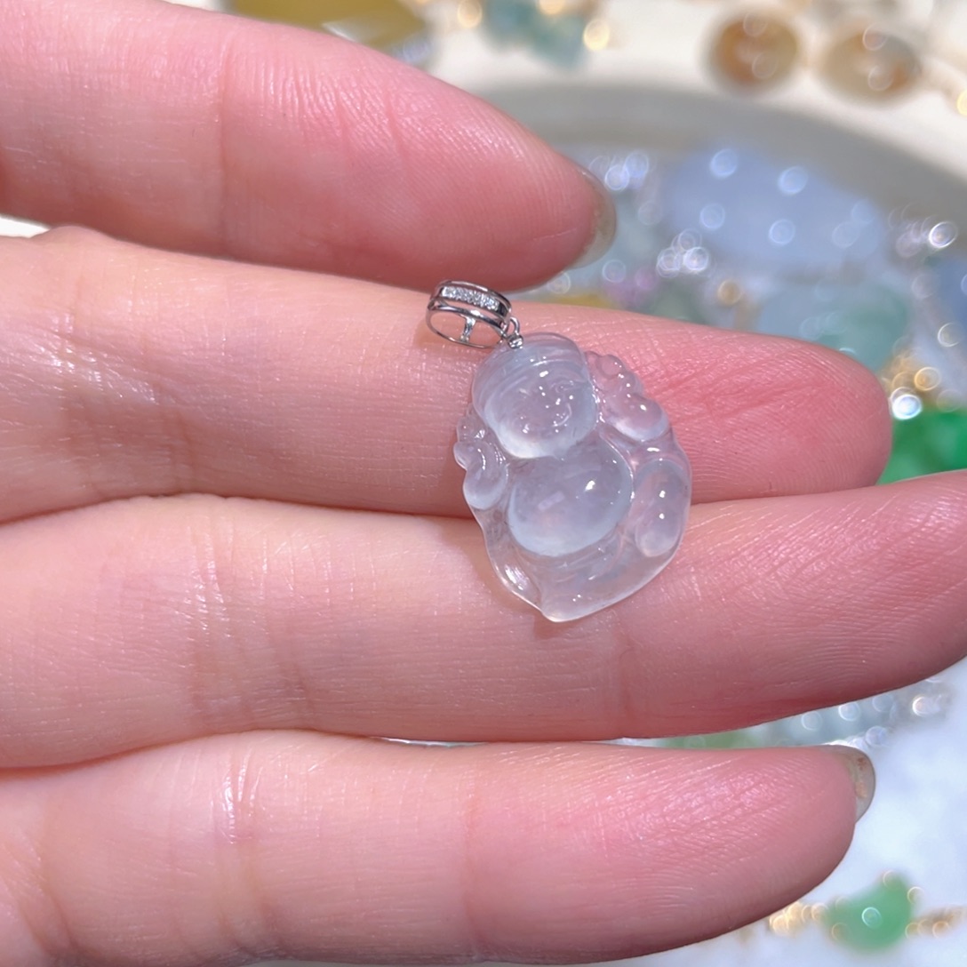 翡翠颈饰18K金镶嵌翡翠