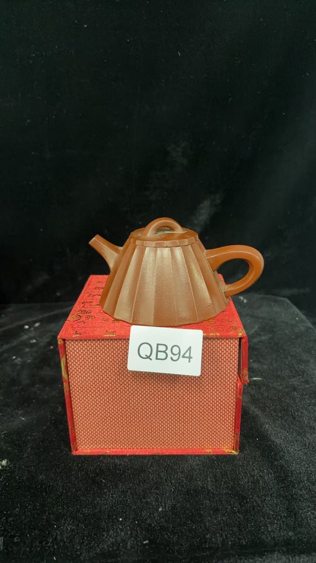 QB   94  现代艺术陶瓷/碟/碗/杯/瓶