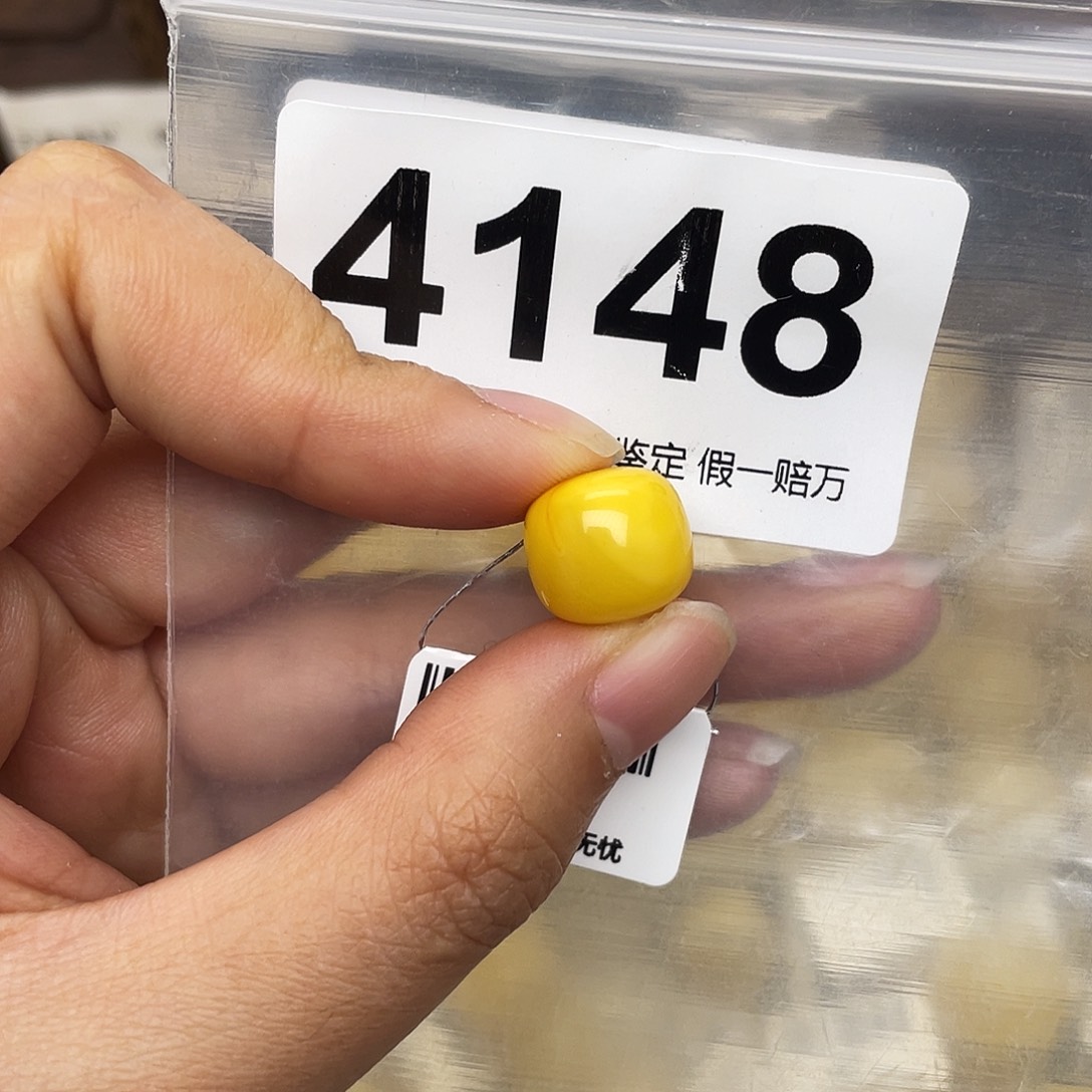 哒***哒蜜蜡未镶嵌珠宝奇石12.5