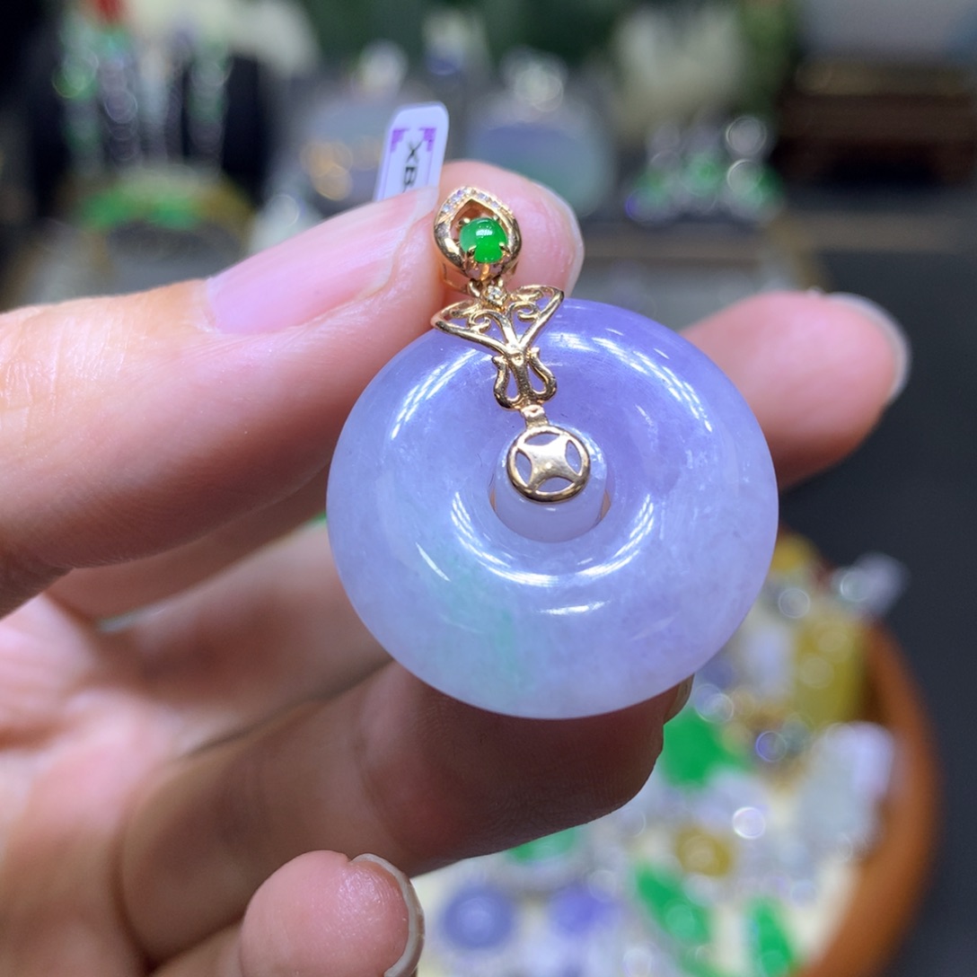 翡翠18K金镶嵌颈饰翡翠吊坠项链