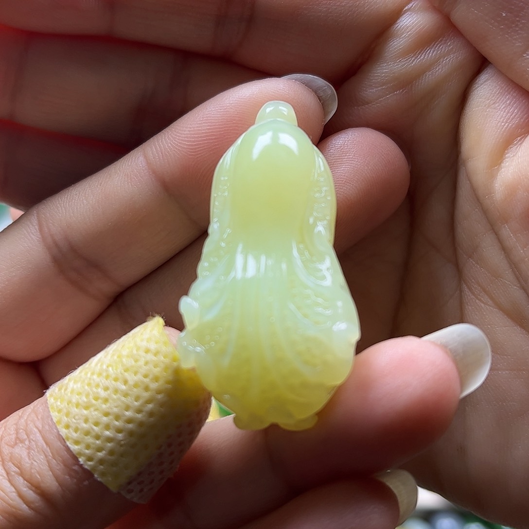 和田玉吊坠未镶嵌