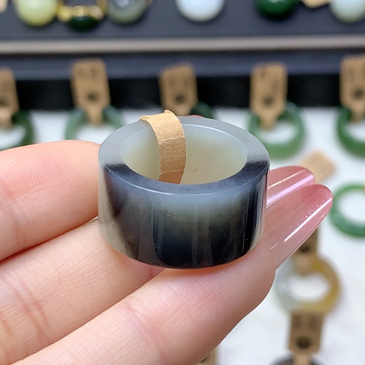 和田玉戒指未镶嵌