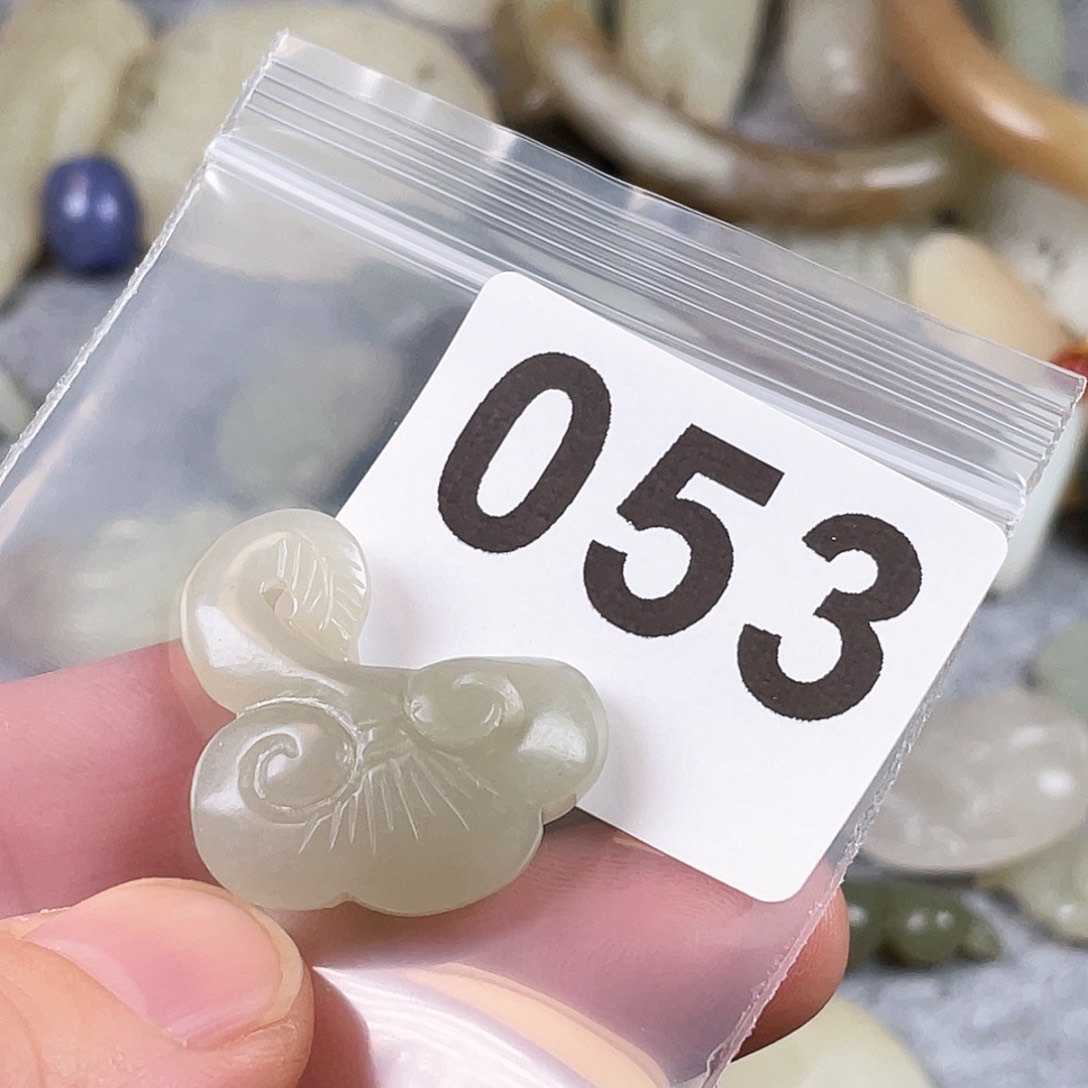 和田玉（糖玉）颈饰未镶嵌